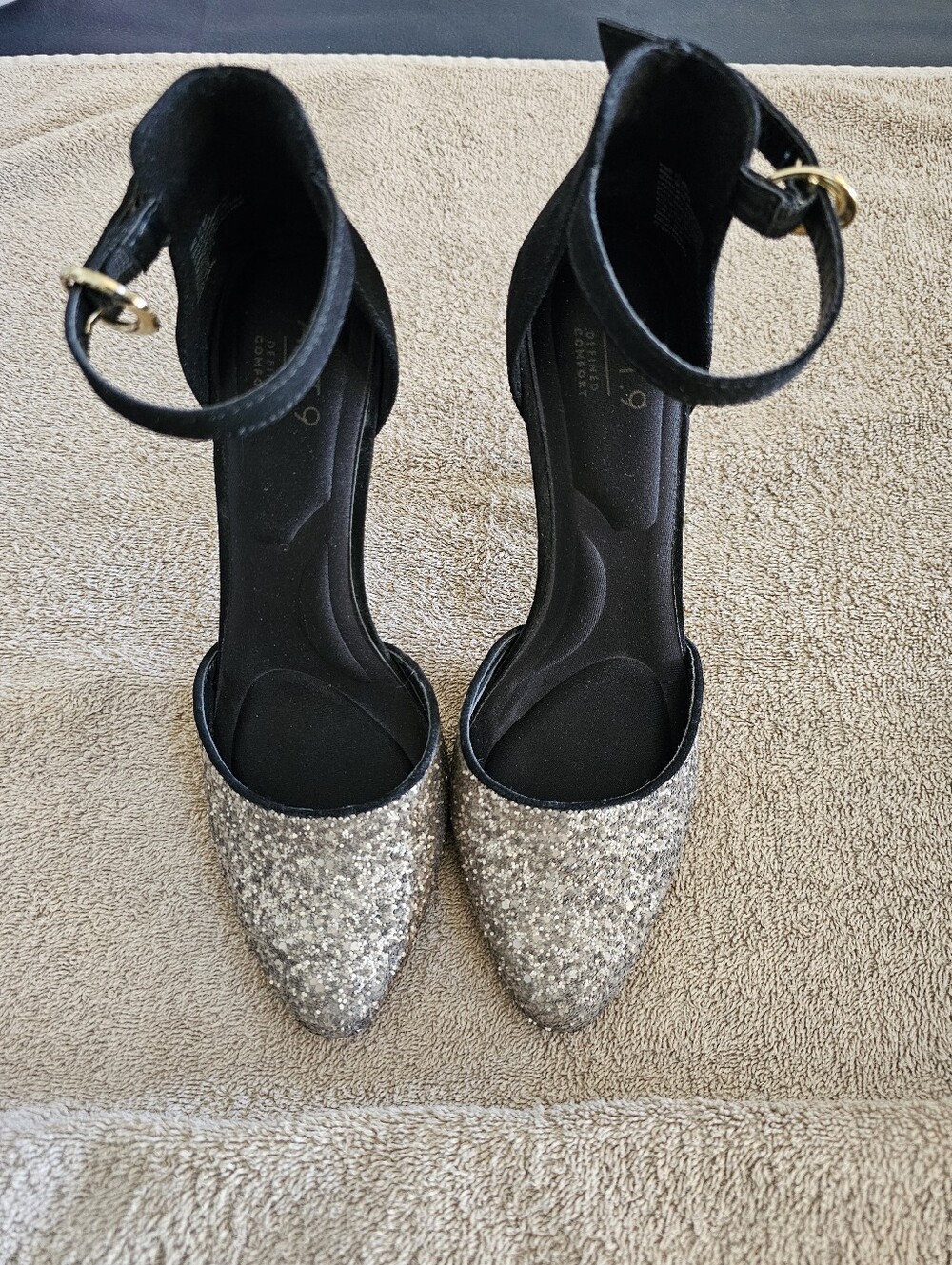 Apt. 9 Black Ankle-Strap Pointed Toe Heels with Gold Glitter